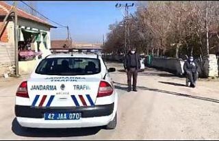 Jandarmadan megafonla “Konyalım yürü ama maskeyle,...