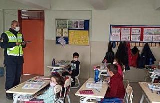 Jandarmadan okullarda “Trafik Dedektifleri ve İyi...