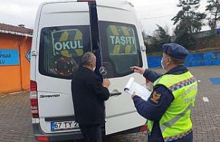 Jandarmadan servis araçlarına denetim