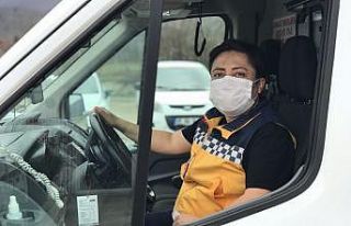 Kadın ambulans şoförü erkek meslektaşlarına...