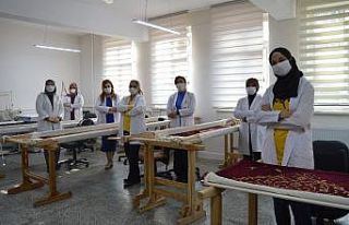 Kadınlar bu okuldan dünyaya açılıyor