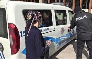 Kadınlar Günü’nde eşi tarafından darp edilen...