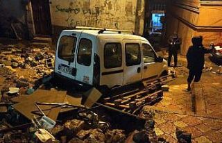 Kahramanmaraş’ta şiddetli yağmur sonrası okulun...