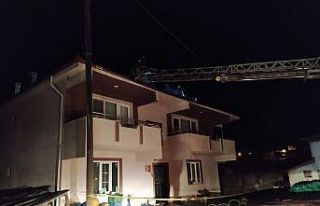 Kalorifer bacasından çıkan kıvılcım çatıyı...