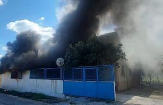 Kalorifer kazanından çıkan yangın itfaiye tarafından...