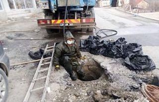 Kanalizasyon işçilerinin fedakâr çalışması