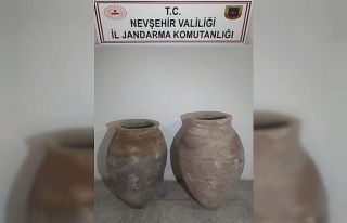 Kapadokya’da kaçak kazıda çıkartılan 2 adet...