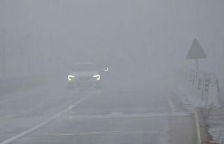 Kar ve sisin etkili oldu Bolu Dağı’nda görüş...