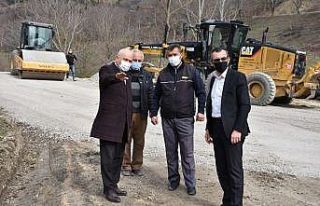 Karabük’te köy yollarında bakım-onarım çalışmaları...
