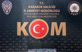 Karabük’te tarihi el yazması Tevrat’ı satmaya...