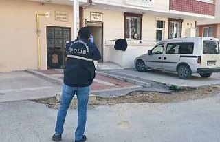 Karantinadaki mahalleye girdi, 37 yerinden bıçakladı