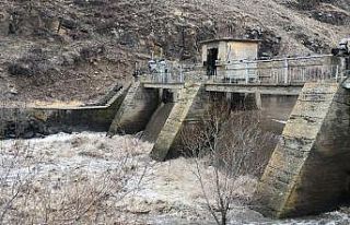 Kars Çayı taştı, ağaçlar sular altında kaldı