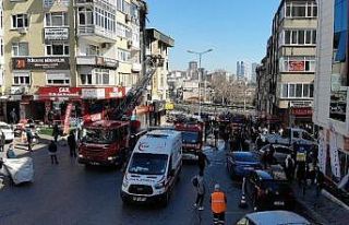 Kartal’da dershanede çıkan yangın havadan görüntülendi