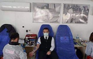 Kaymakam Çelik’ten kan bağışı