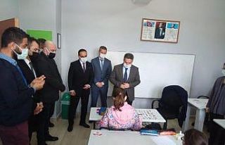 Kaymakam Taşçı yüz yüze eğitime başlayan öğretmen...