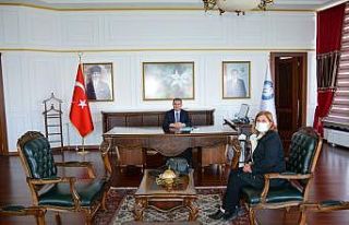 Kaymakam Türkman, İlçe Milli Eğitim Müdiresi...
