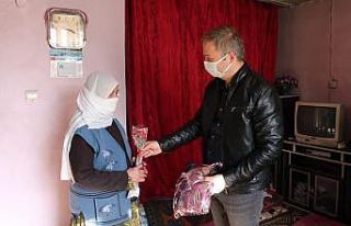 Kaymakam Yelek’ten 79 yaşındaki Binefş nineye...