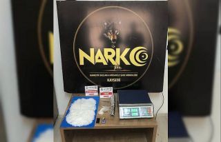 Kayseri’de 2 farklı uyuşturucu operasyonu: 3’ü...
