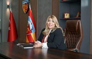 Kayserispor, galibiyeti kadınlara armağan etti
