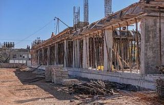 Kepez’in balık ve organik pazar inşaatı yükseliyor