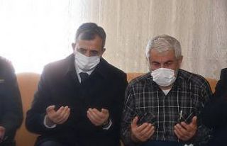 Kırıkkale Valisi Sezer’den şehit evine taziye...