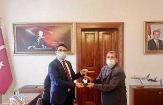 Kırmızı ilin, mavi mahallesine Kaymakam Ünsal’dan...