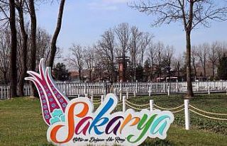 Kırmızı ilin sokakları boş kalınca güzellikler...