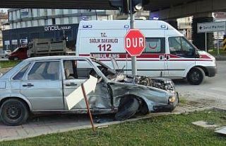 Kırmızı ışık ihlali yapan aracın çarptığı...