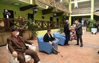 Kırmızı şehrin ‘mavi’ huzurevi