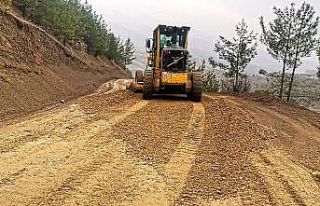 Kırsal mahalle yolları yenileniyor