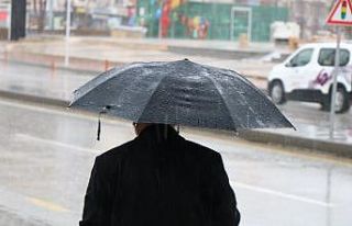 Kırşehir’de beklenen yağış başladı, valilik...