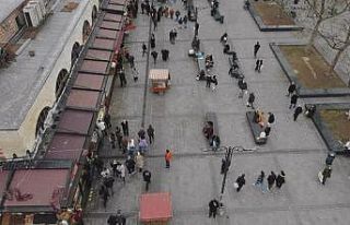 Kısıtlamasız cumartesinde Eminönü eski günlerini...