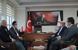 Kızılay’dan iyilik bayrağını yükseklere taşıyor