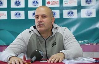 Kocaeli BŞB Kağıtspor Başantrenörü Murat Yolcu: