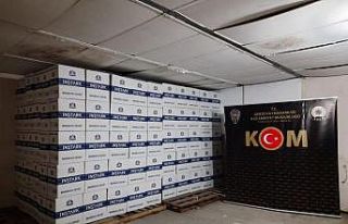 Kocaeli’de milyonlarca bandrolsüz makaron ele geçirildi