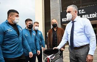 Konyaaltı’nın güreşçileri sezona hazır
