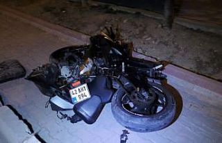 Konya’da savrulan motosikletin sürücüsü yaralandı