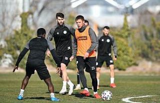 Konyaspor, Fenerbahçe maçı hazırlıklarına başladı