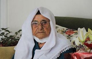 Korona virüs 119 yaşındaki ‘Şeker nine’yi...