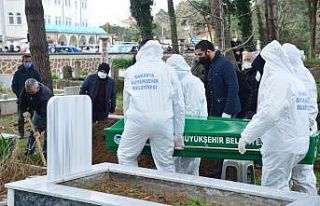 Korona virüse yenilen muhtar son yolculuğuna uğurlandı