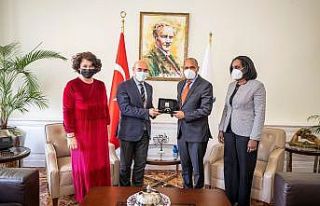 Küba-İzmir ilişkileri güçleniyor