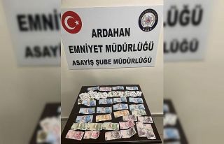 Kumar oynarken baskına uğradılar