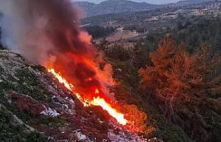 Kuşadası’nda hafriyat döküm alanında yangın...