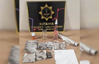 Kütahya’da 4 bin 100 adet içi kıyılmış tütünle...