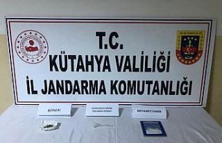 Kütahya’da uyuşturucu operasyonu: 3 gözaltı