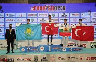 Mamak Belediyesi Tekvando Takımı şampiyon oldu