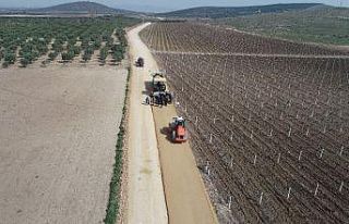Manisa’da bakımsız yol beton gibi sağlam olacak