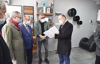 Manisa’da berber ve kuaför salonları denetlendi