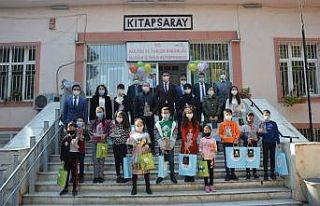 Manisa’da en çok kitap okuyanlar ödüllendirildi