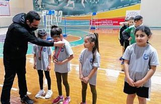Manisa’da Tıp Bayramı Badminton Turnuvası tamamlandı